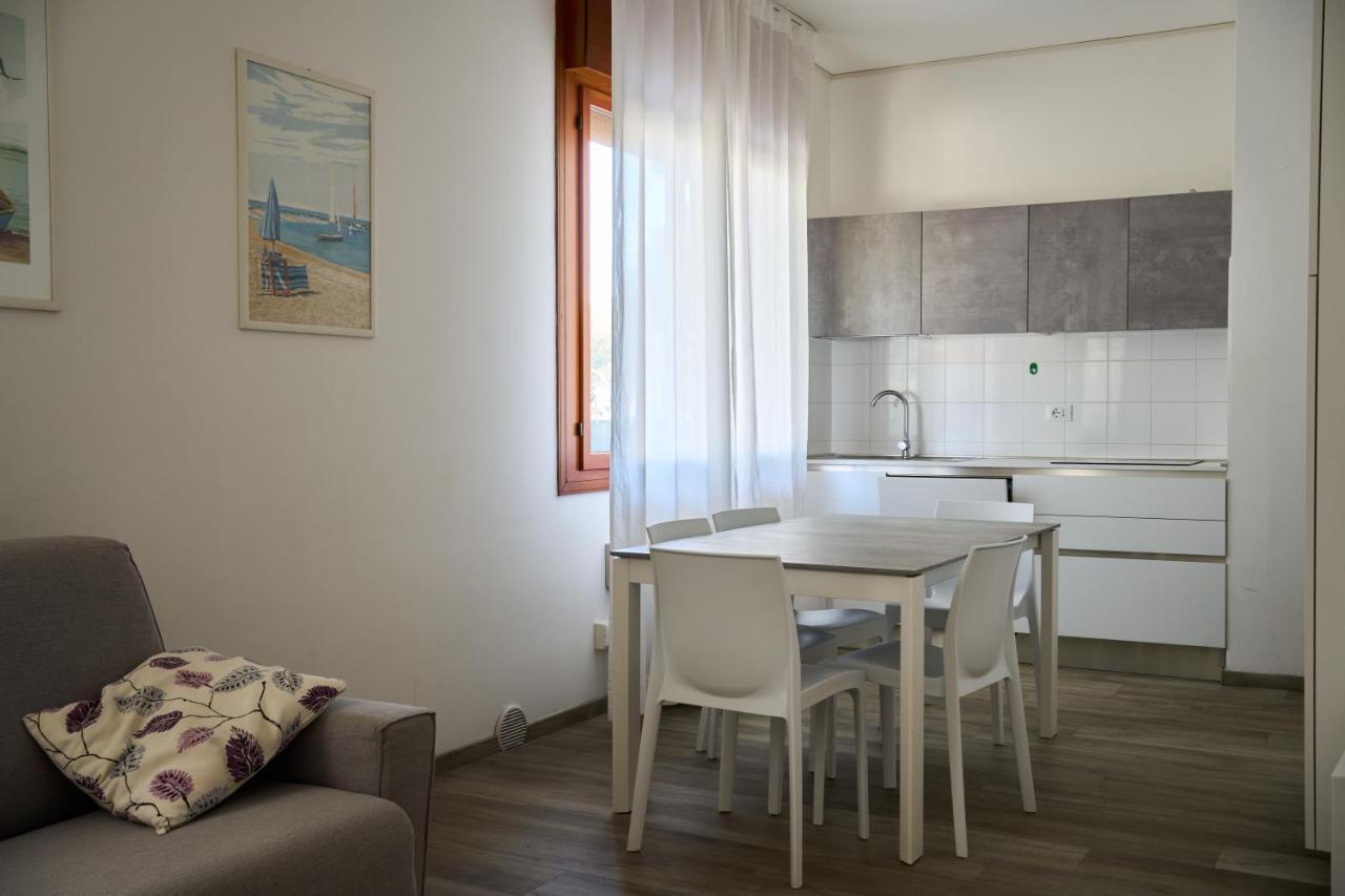 Appartamenti Diplomatic-Residence Fronte Mare-Piazza Torino-Lido Di Jesolo Ngoại thất bức ảnh