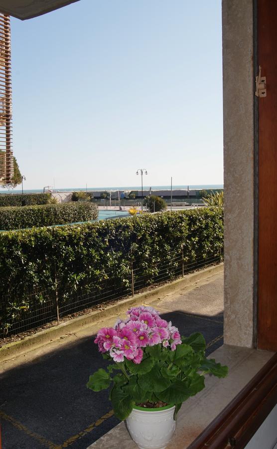 Appartamenti Diplomatic-Residence Fronte Mare-Piazza Torino-Lido Di Jesolo Ngoại thất bức ảnh